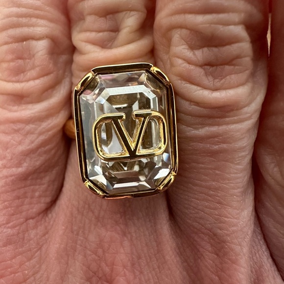 Valentino Garavani Ring - Picture 5 of 8